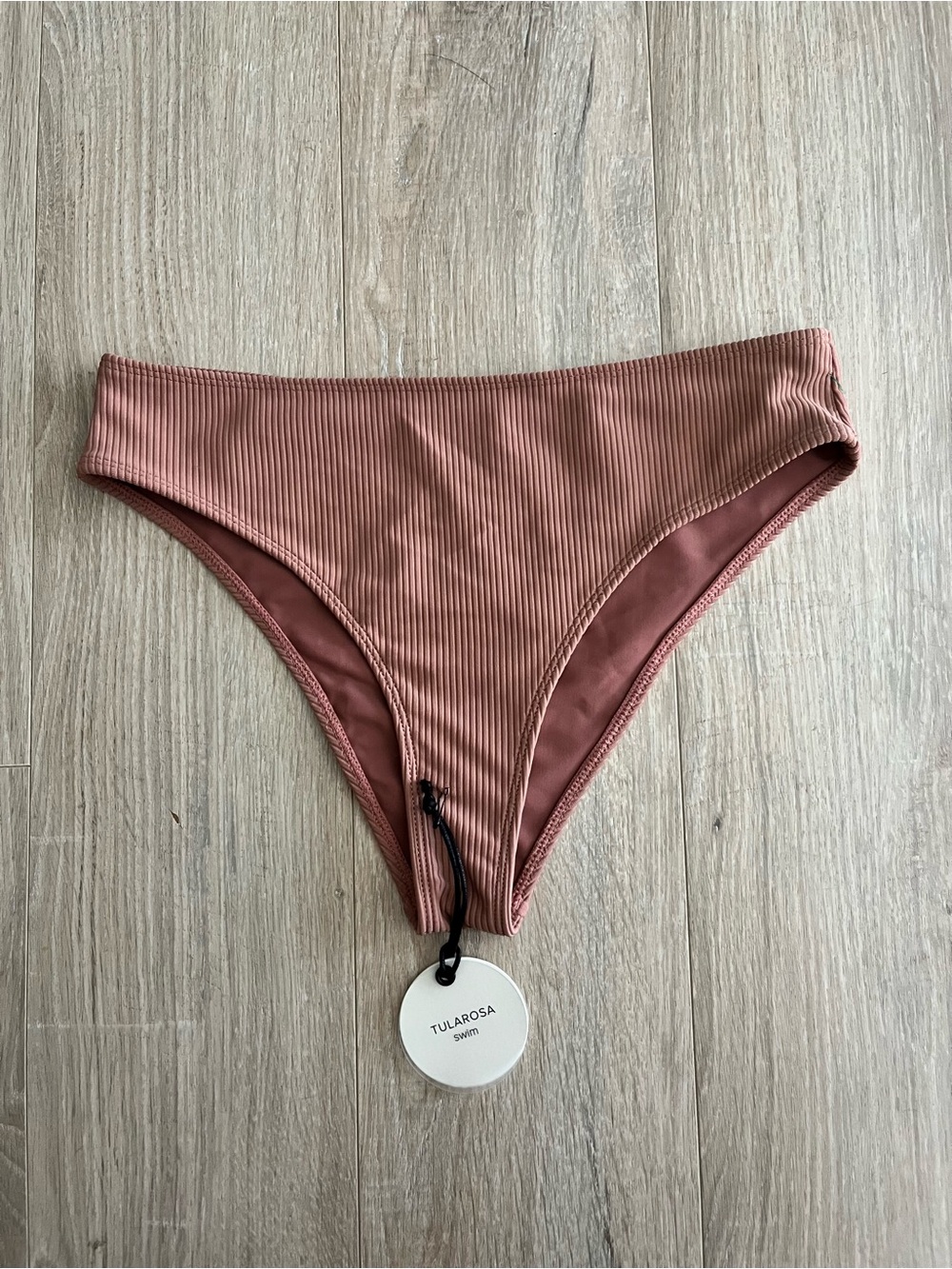 NWT Tularosa Womenโs Ribbed High-Cut Bikini Bottom in Dusty Rose - Size Medium